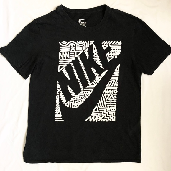 Nike Other - RARE NIKE Geometric Graphic Tee